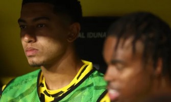 O irmão mais novo do craque está no banco há três jogos consecutivos!